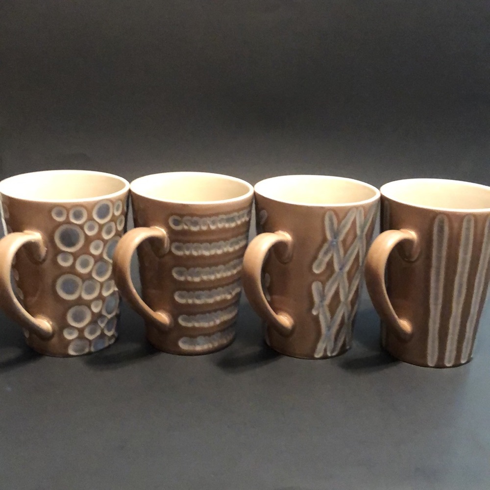 Retro style textured coffee mug set of four